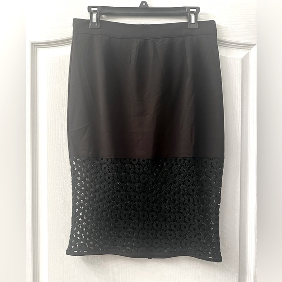 C. Luce Black Knee-Length Pencil Skirt with Cut Out L - Picture 1 of 4